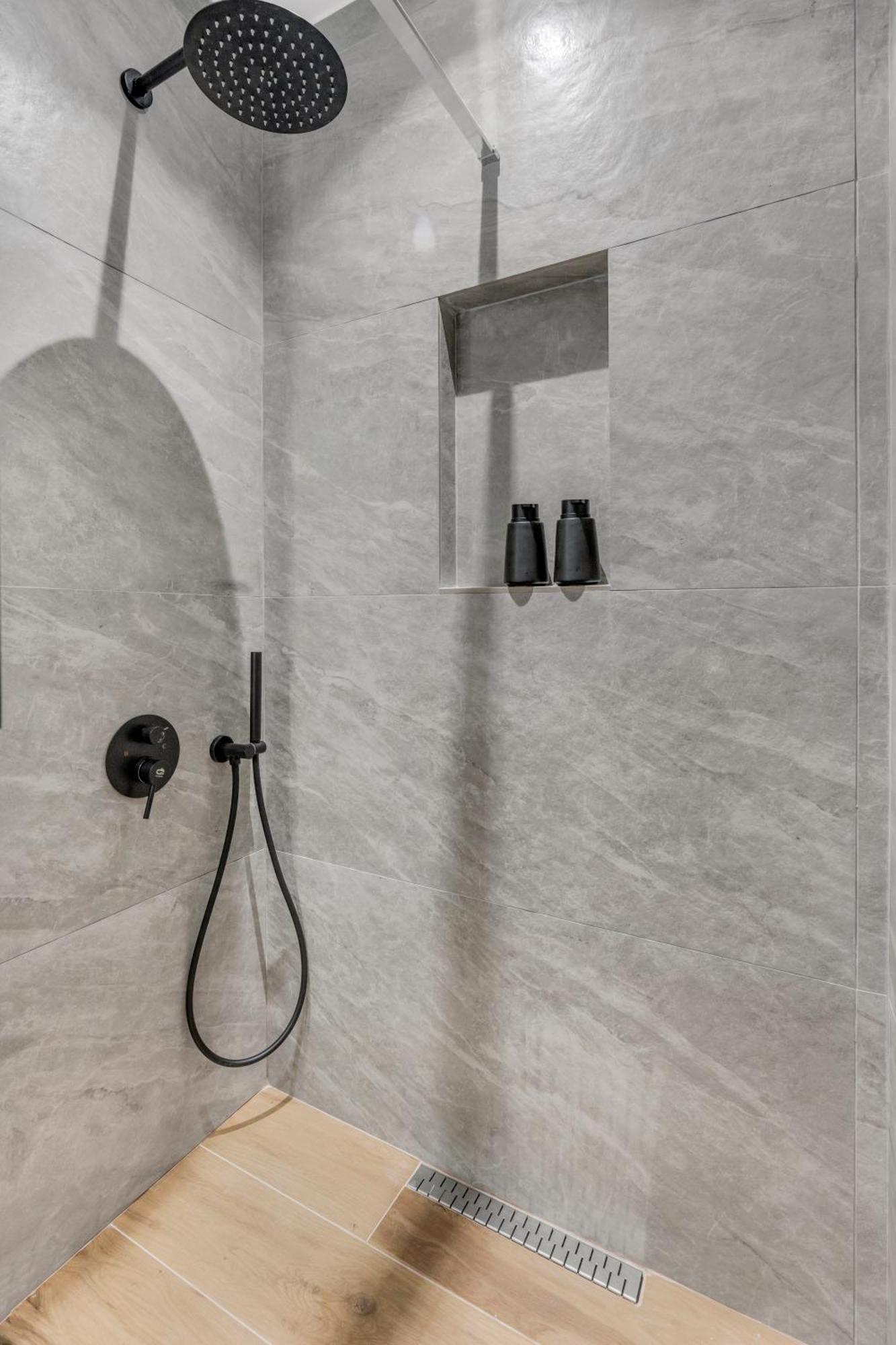The Nook City Centre En Suite 培拉特 外观 照片